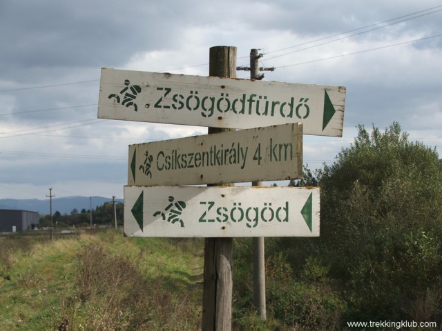 Irányjelző táblák Zsögödfürdő