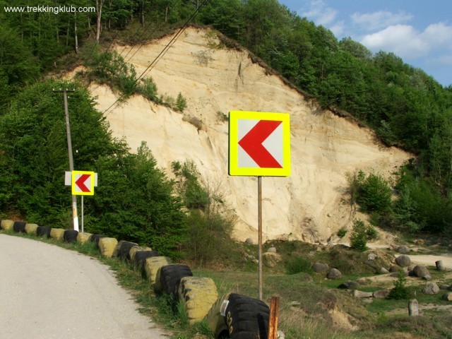 Gömbkövek - Costesti