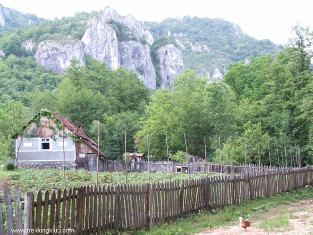Barlangvár - Erdőfalva