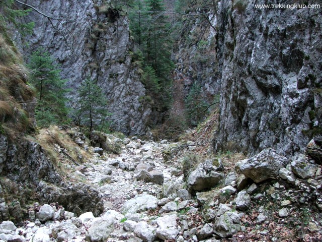 Macska-szoros - Királykő hegység