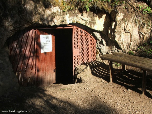 Súgó-barlang Geotrekking-találkozó a Maros és az Olt forrásánál