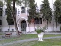 Háttérben az iskola Háttérben az iskola