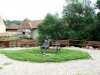 Benedek Elek nagy mesemondó szobra A kisbaconi iskola előtti park Kisbacon Benedek Elek szobor