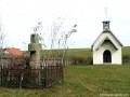 Szent Antal-kápolna - Csíkmadaras Kőkereszt és kápolna Szent Antal kápolna Csíkmadaras
