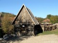 Sóskút - Homoródalmás A sósvizet rejtő faházikó Sóskút Homoródalmás