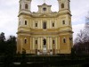 A bazilika és a Szt. László szobor