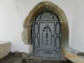 A templom hátsó ajtója