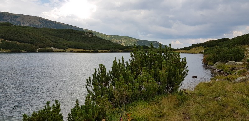 Galcescu-tó - Páring-hegység
