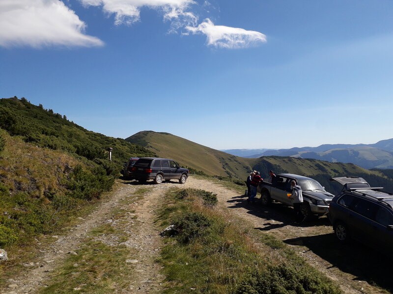 Parkírozó Nagy Lála-tó - Radnai-havasok