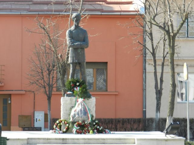 Petőfi Sándor bronzszobra - Marosvásárhely